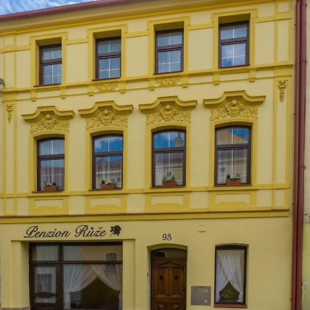 Penzion Ruze Benesov nad Ploucnici 外观 照片