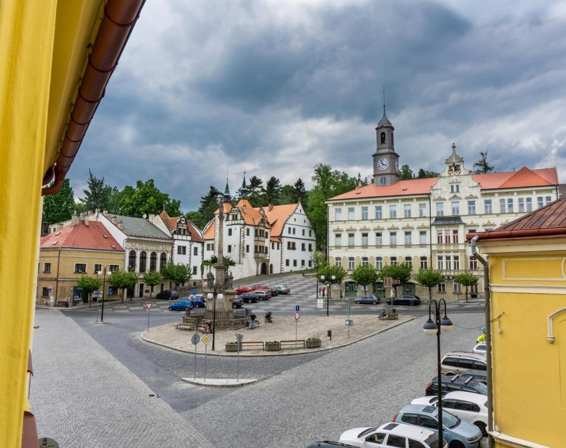 Penzion Ruze Benesov nad Ploucnici 外观 照片